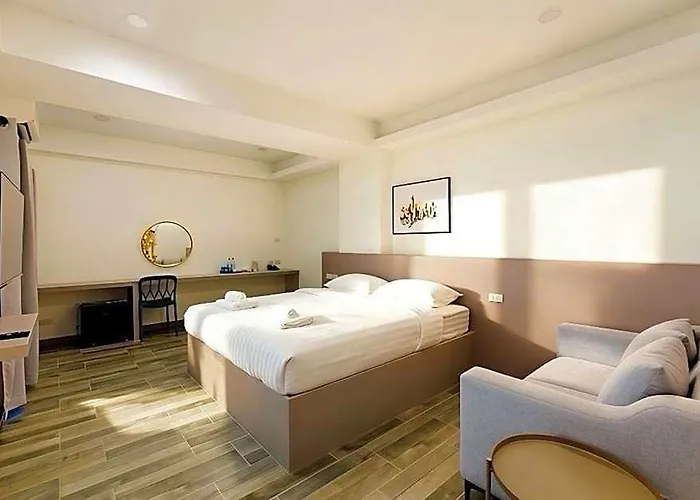 P9 Ratchada Hotel 3*